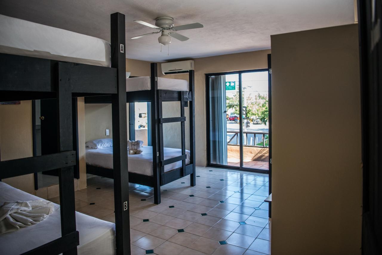 Deja Hostel Playa del Carmen Extérieur photo