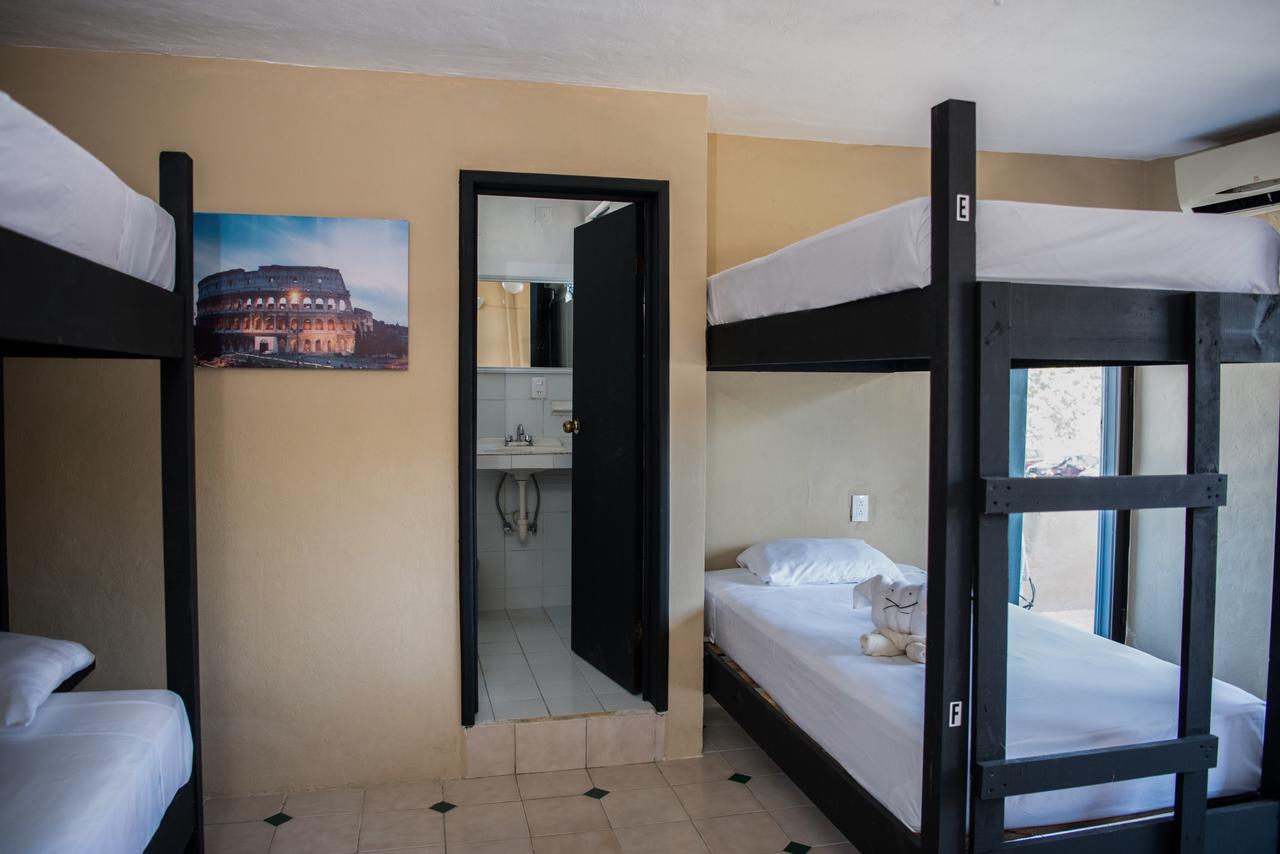 Deja Hostel Playa del Carmen Extérieur photo