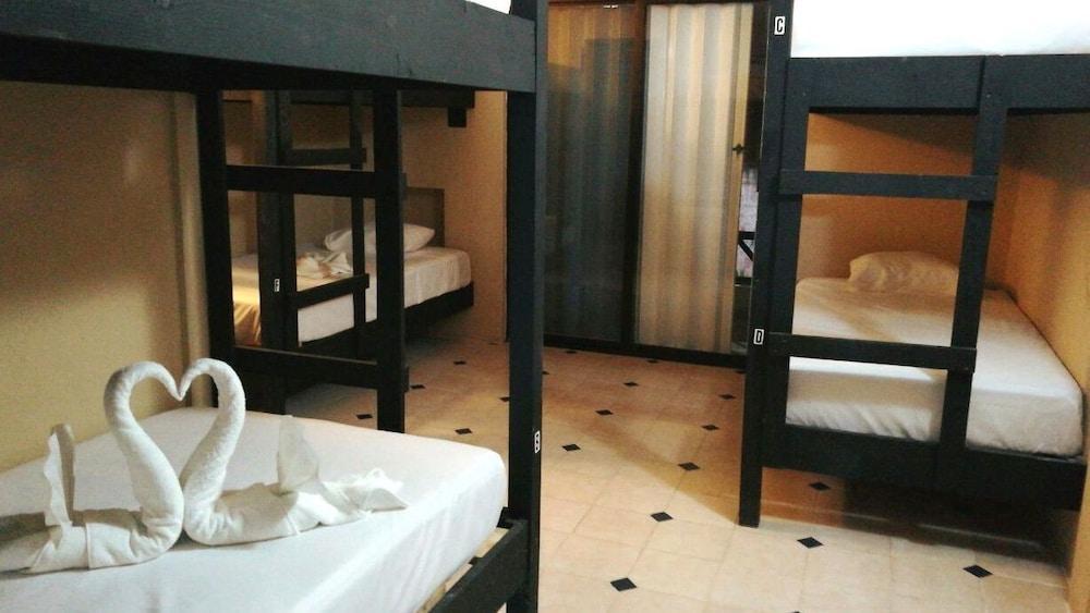 Deja Hostel Playa del Carmen Extérieur photo